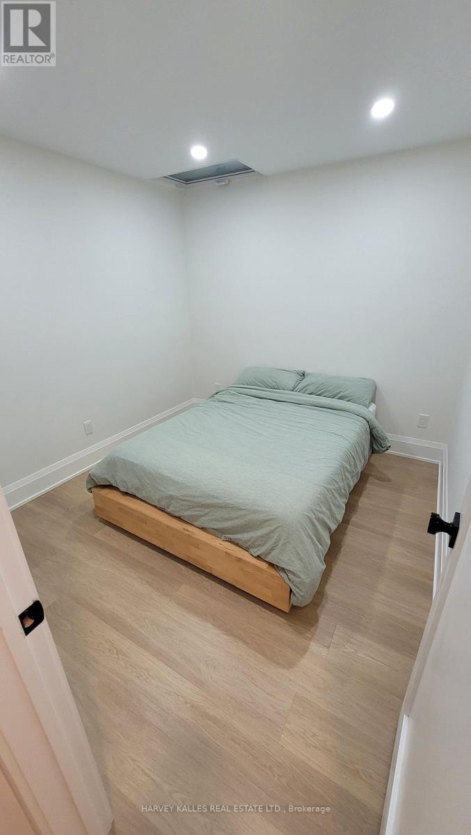 Lower - 66 Argyle Street, Toronto, Ontario M6J 1N9 - Photo 11 - C14032222