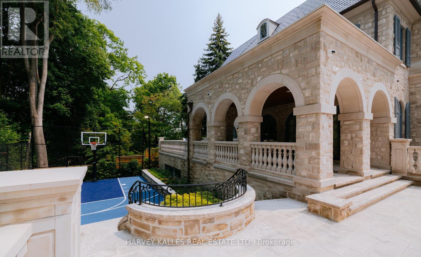 221 Forest Hill Road, Toronto, Ontario M5P 2N3 - Photo 47 - C14033514