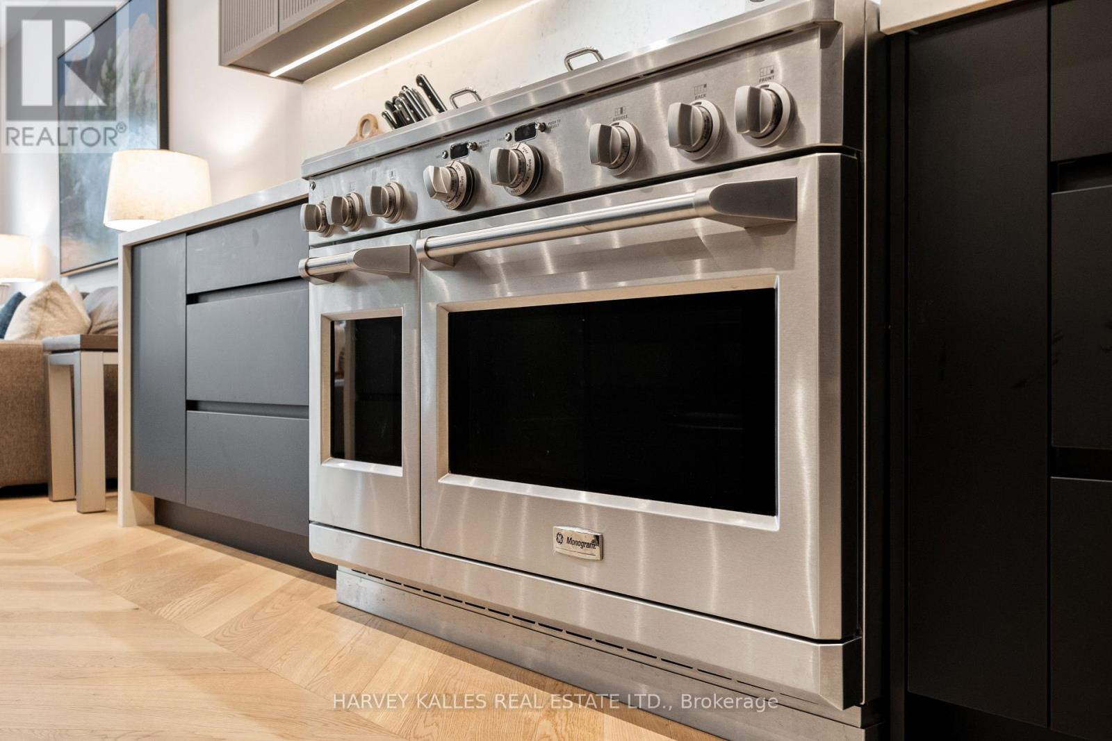 84 Florence Avenue, Toronto, Ontario  M2N 1G3 - Photo 16 - C14034454