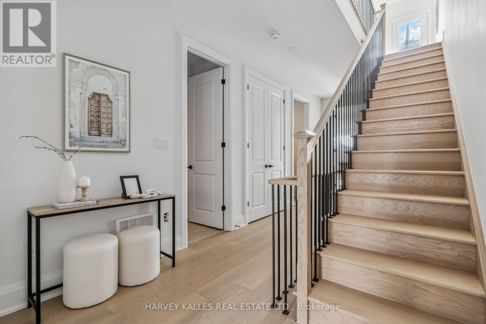 3 - 138 East Street, Oakville, Ontario  L6L 0H9 - Photo 3 - W14080856