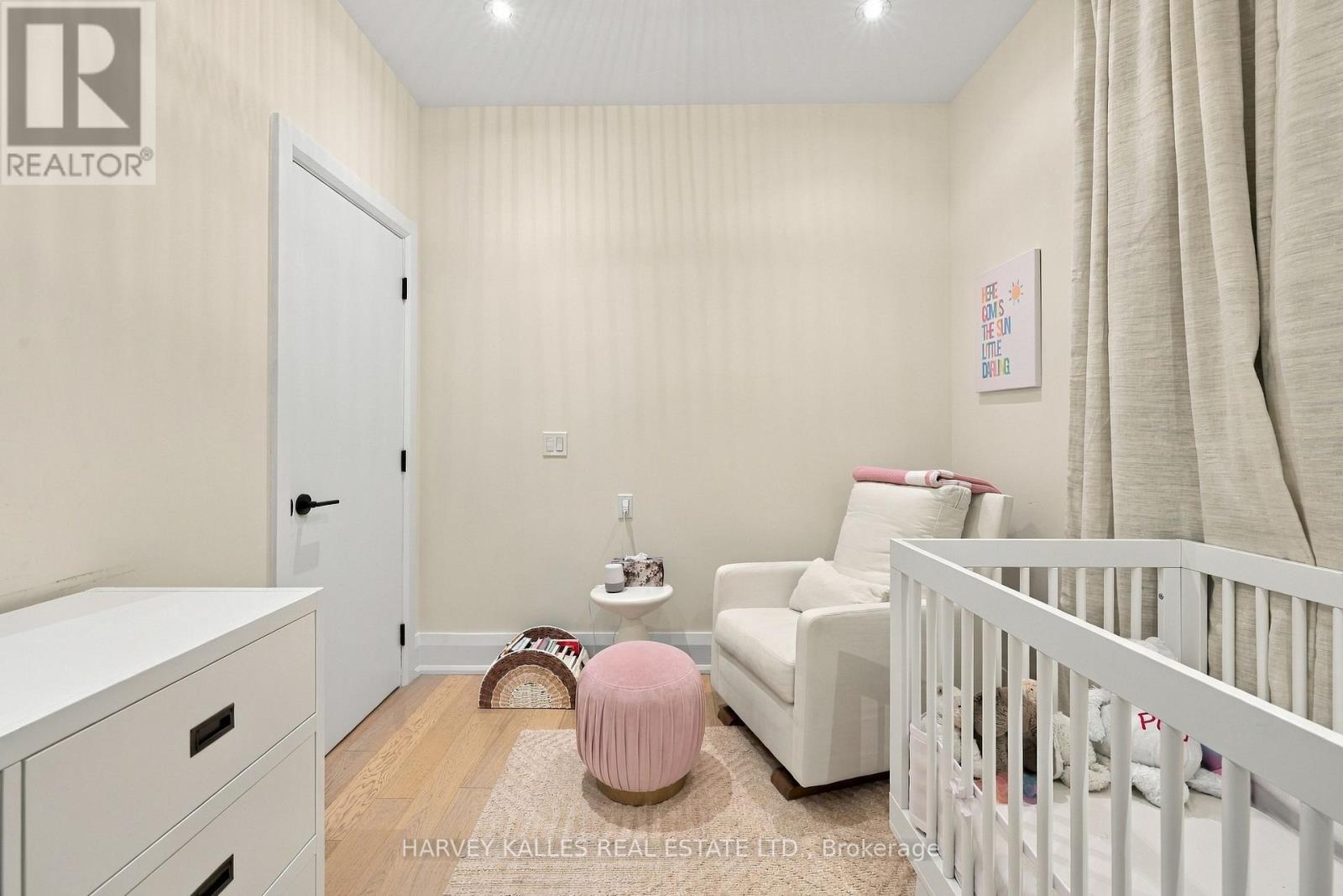 57 Roseneath Gardens, Toronto, Ontario M6C 3X5 - Photo 26 - C14094266