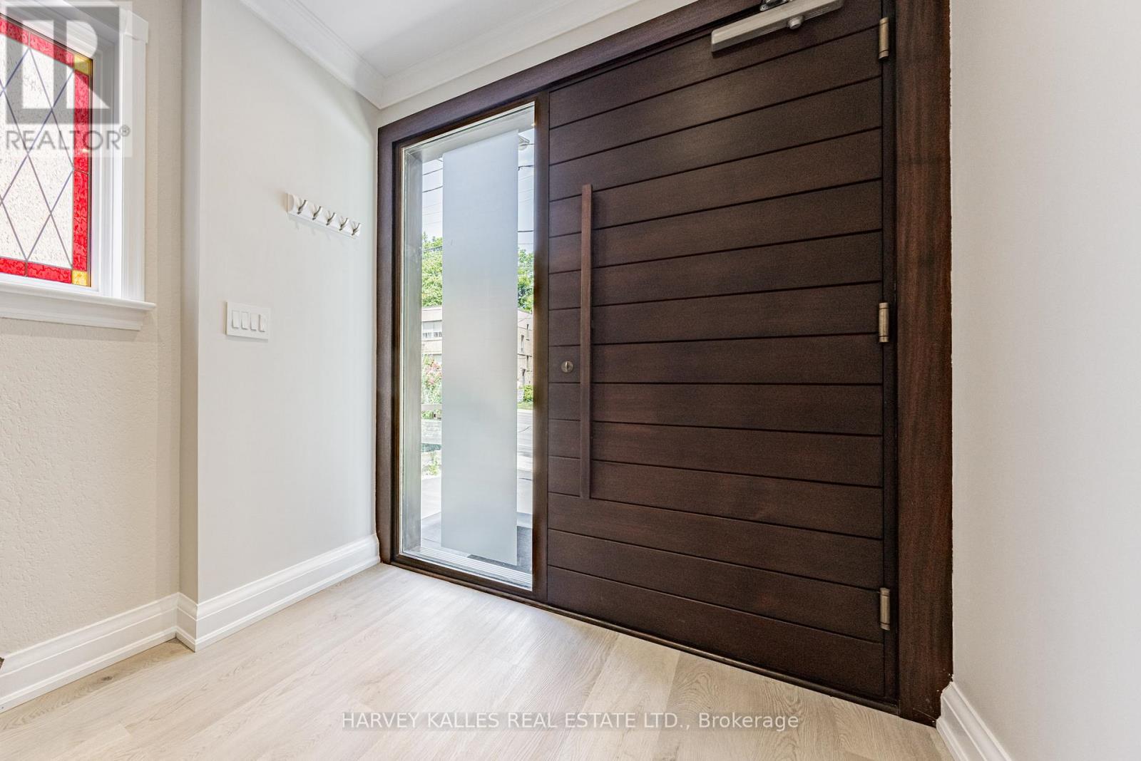 1836 Bathurst Street, Toronto, Ontario M5P 3K7 - Photo 4 - RP8310992811